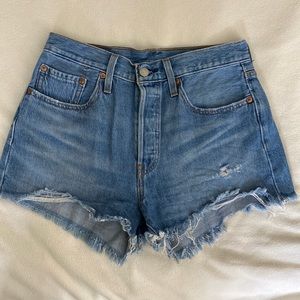WORN ONCE levis 501 high waisted shorts